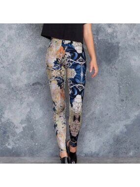 Blackmilk Alphonse Mucha Art Nouveau Print Leggings - Medium 🇦🇺